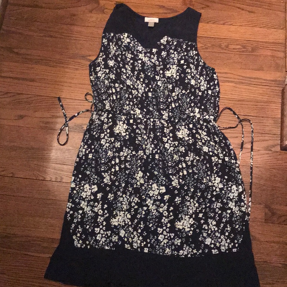 LOFT Navy floral sleeveless dress 👗
